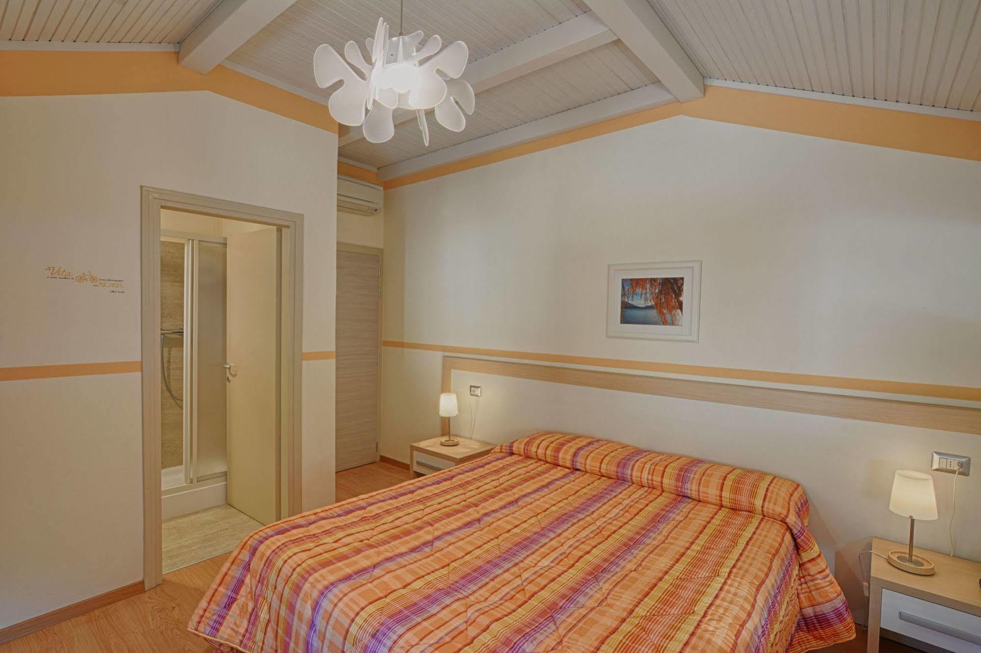 Hotel Europa - Sorico Bagian luar foto