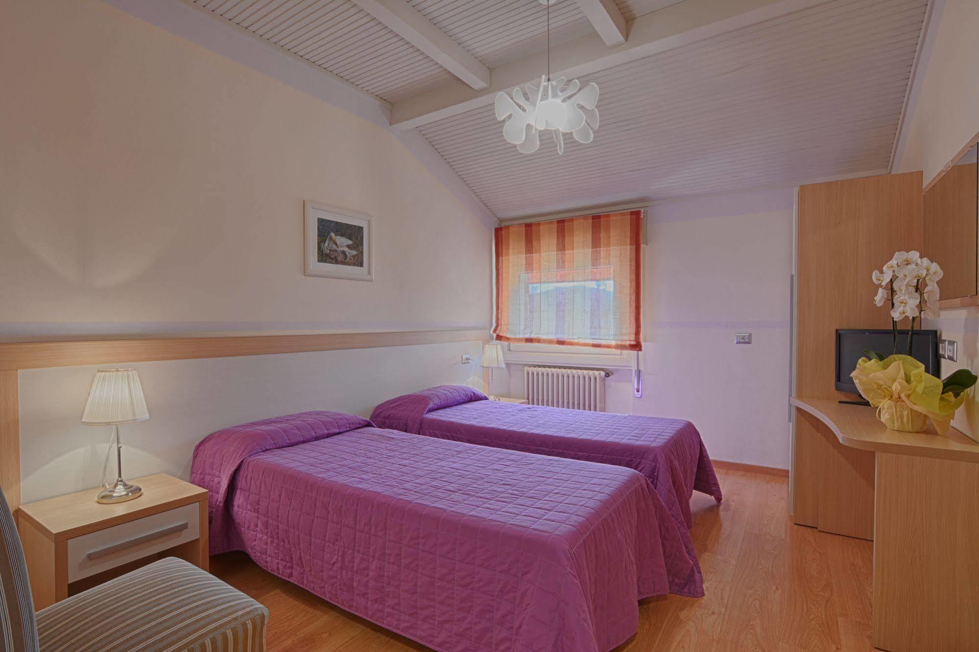 Hotel Europa - Sorico Bagian luar foto